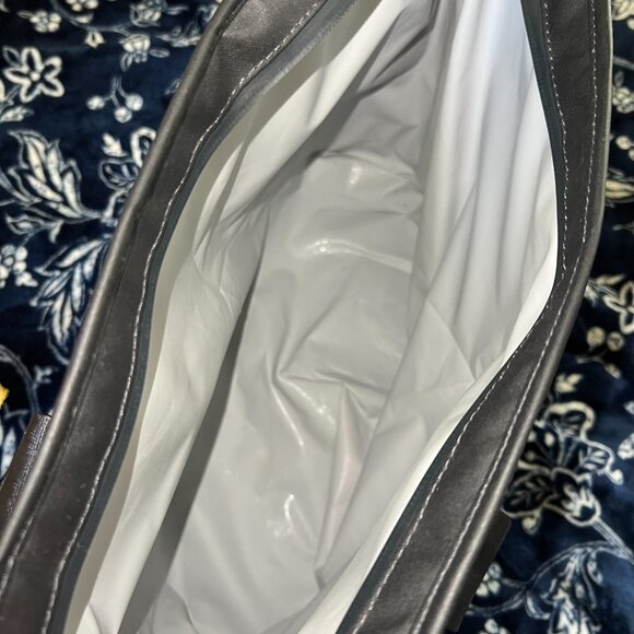 Hydro Flask 20L Insulated Tote - Black - Picture 5 of 6